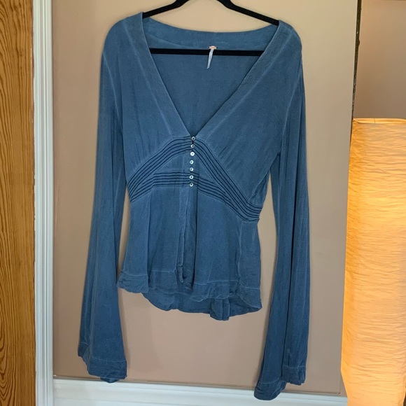 Free People Tops - Free people size medium long flared  sleeved shirt. Size medium. Great condition